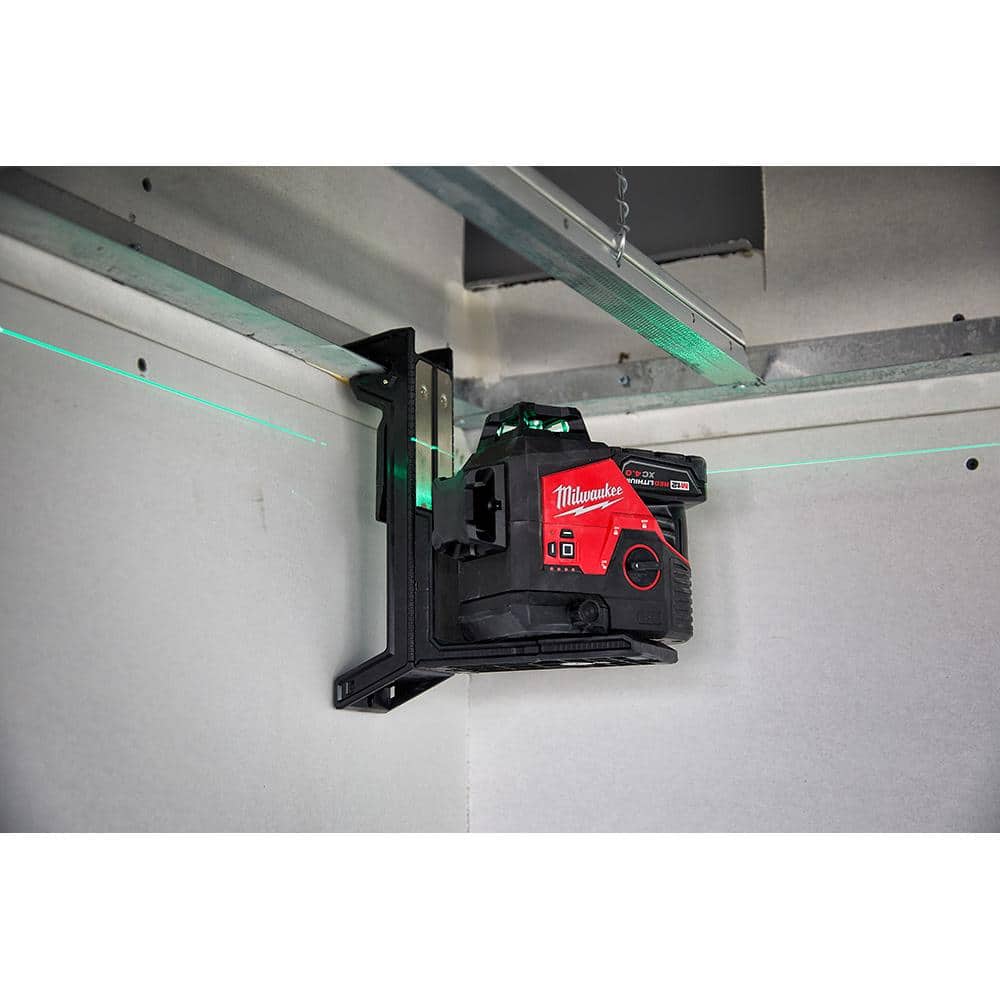 New 360° 3-plane laser from Milwaukee Tool model 3642-21.