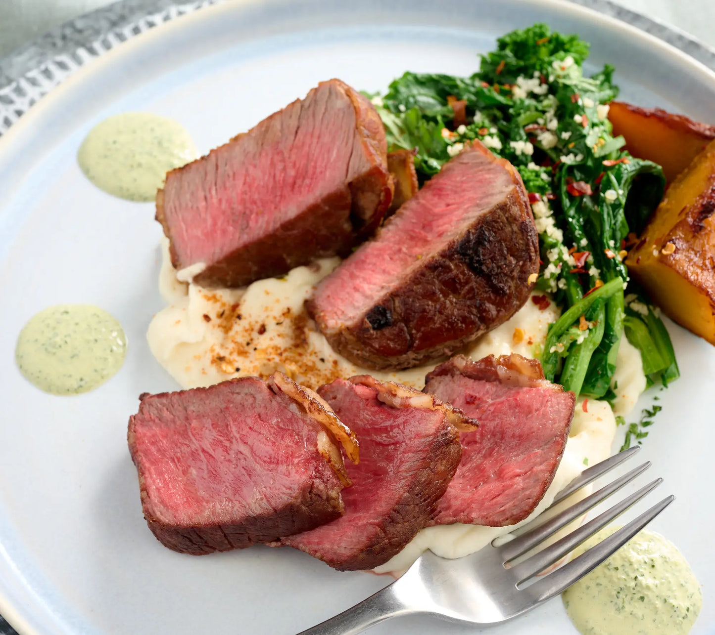 QVC Rastelli's 8x5-oz Bacon Wrapped Filet Mignons Hand-Trimmed Black Angus Beef Steaks Vacuum Sealed Ready to Grill
