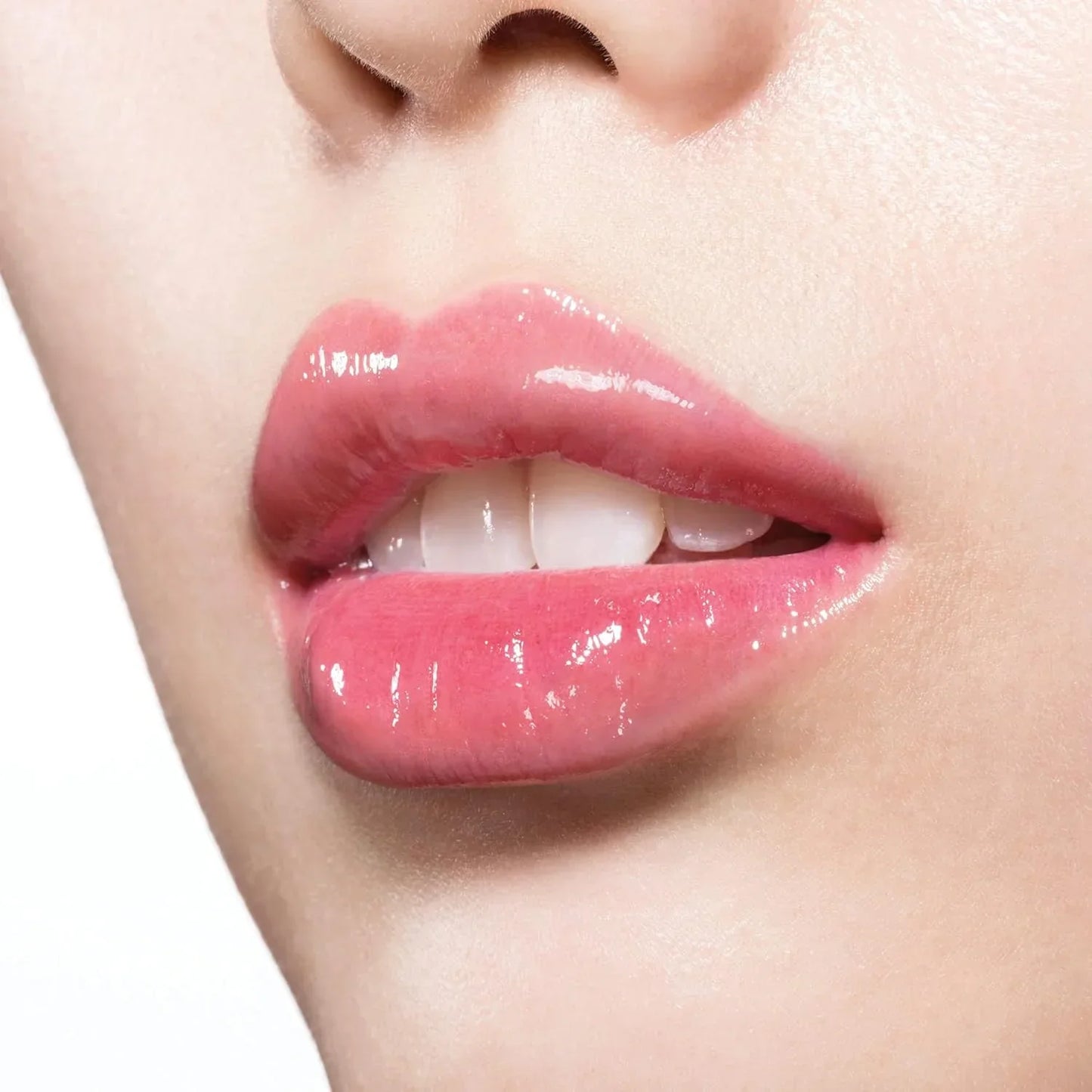 Kiss Glow Lip Oil - M.V.Peach