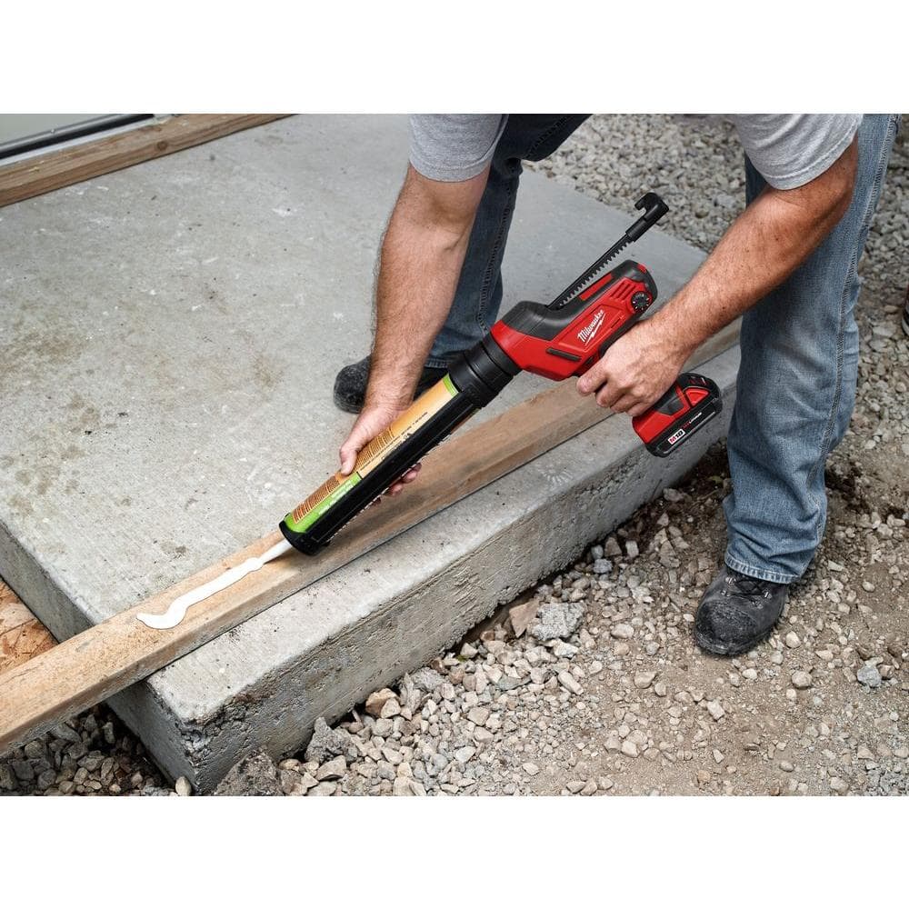 M18 18V Lithium-Ion Cordless 10 oz. Caulk Gun w/2.0ah Battery