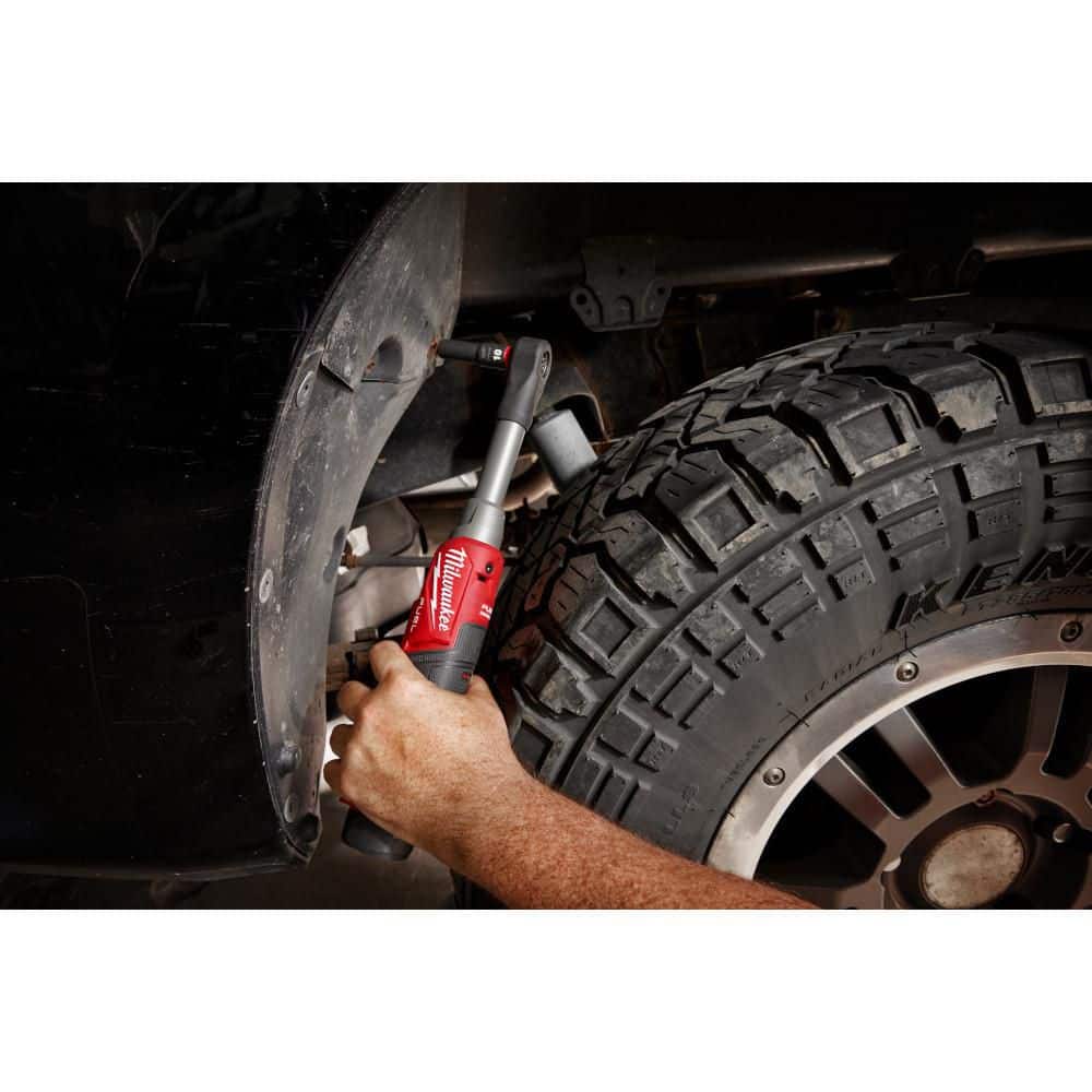 M12 FUEL 12V Lithium-Ion Brushless Cordless 3/8 in. Extended Reach High Speed Ratchet Kit