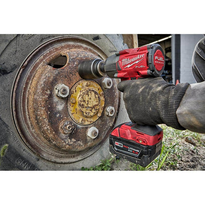 M18 FUEL Gen-2 18V Lithium-Ion Brushless Cordless Mid Torque 1/2 in. Impact w/Fring w/5.0 ah Resistant Battery